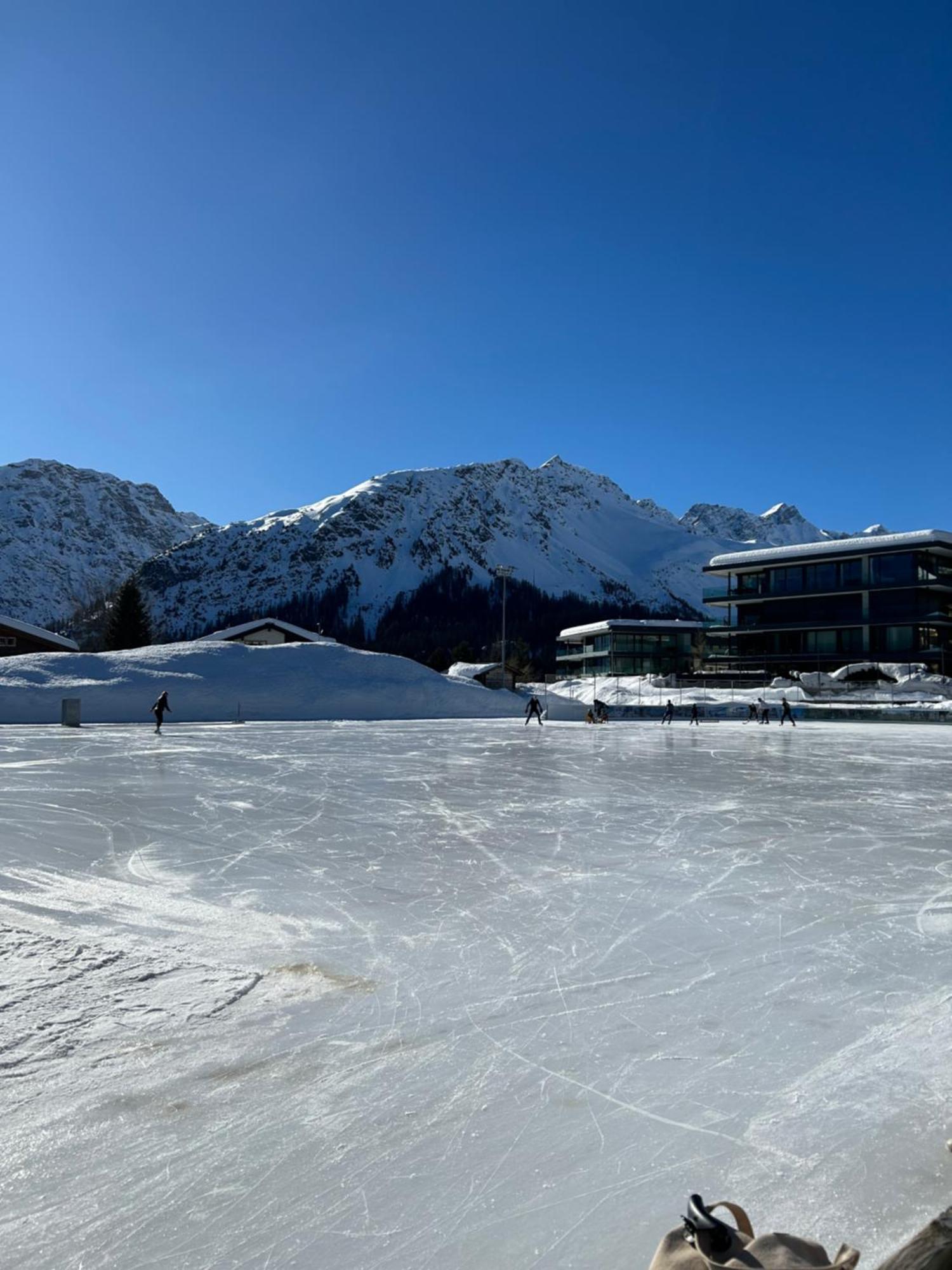 The Window To The Mountains * Arosa